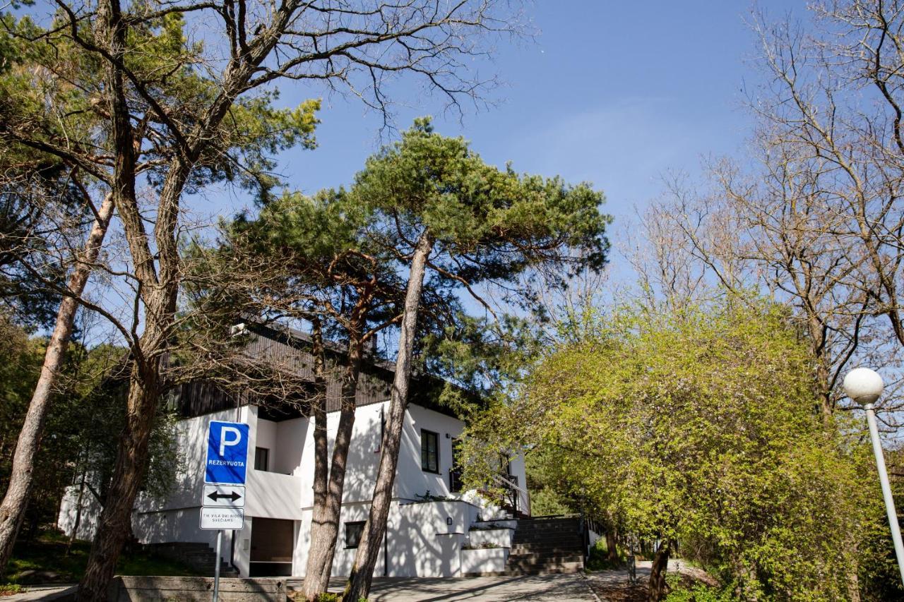 Dvi Nidos Hotel Exterior photo